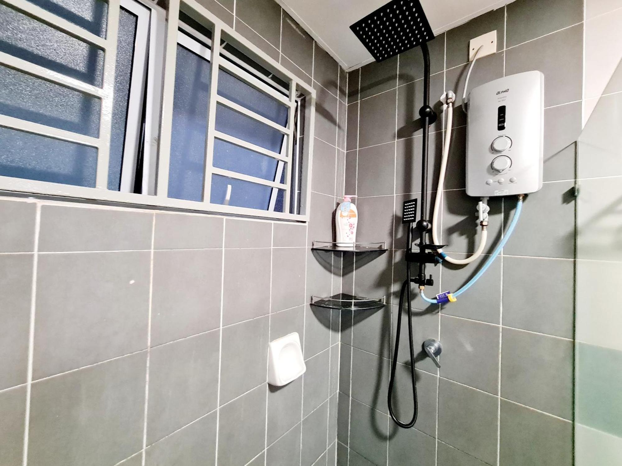3 Bedroom Koi Kinrara Suite, Ioi Puchong, Bukit Jalil Pavilion, Bukit Jalil Stadium, Sunway Pyramid, Sunway Lagoon Ml * Puchong