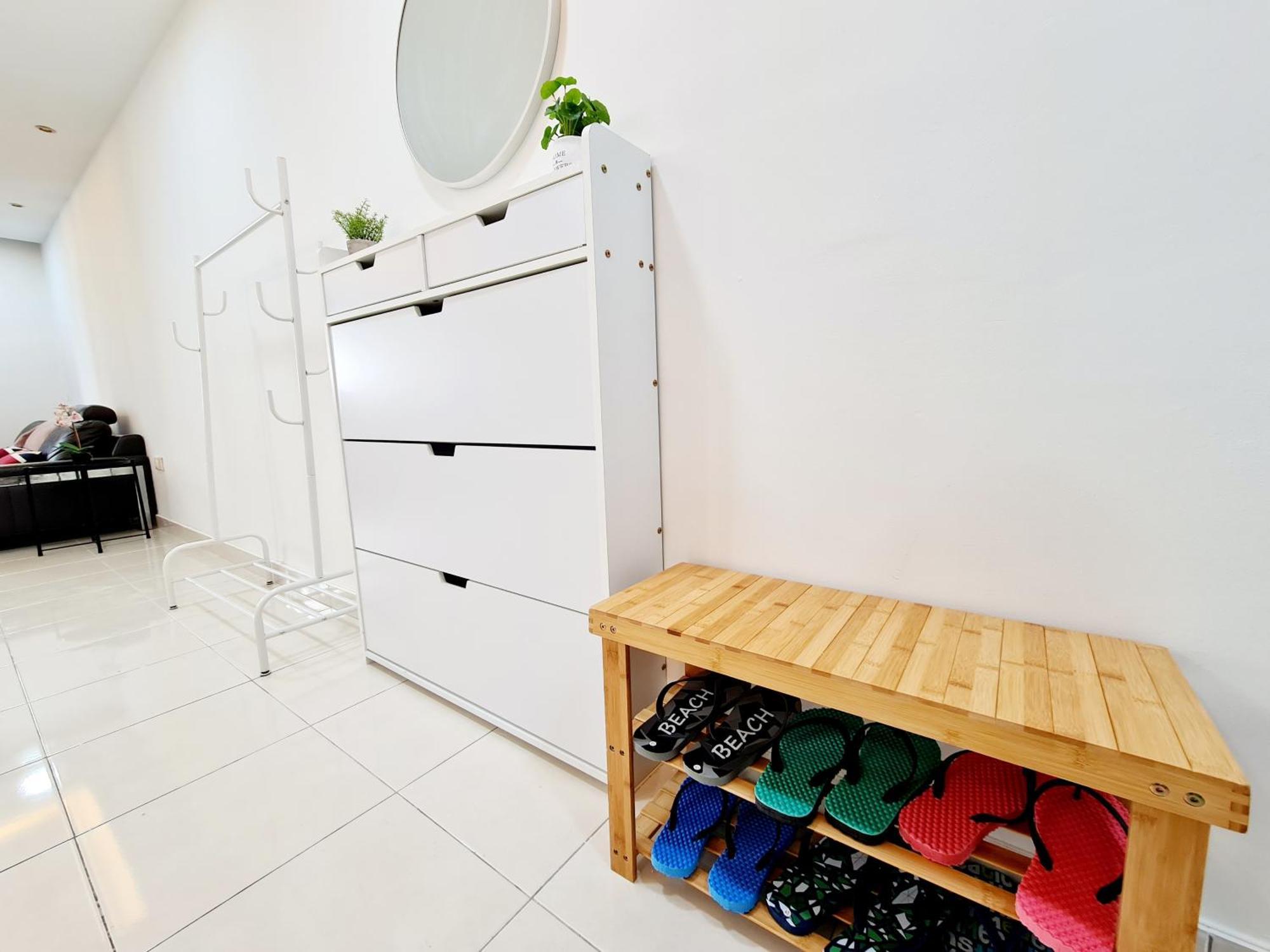 3 Bedroom Koi Kinrara Suite, Ioi Puchong, Bukit Jalil Pavilion, Bukit Jalil Stadium, Sunway Pyramid, Sunway Lagoon Ml Puchong