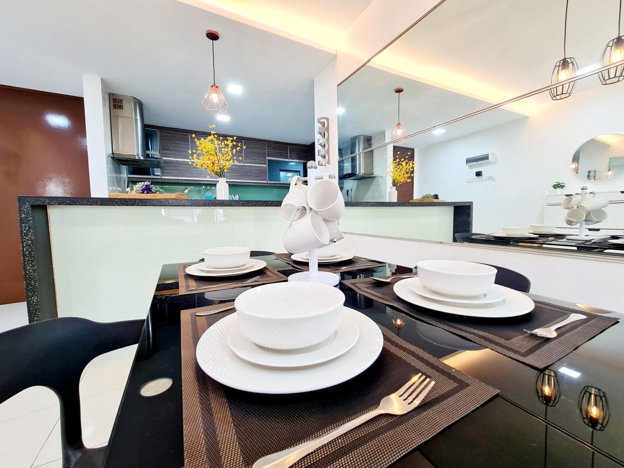 Apartment 3 Bedroom Koi Kinrara Suite, Ioi Puchong, Bukit Jalil Pavilion, Bukit Jalil Stadium, Sunway Pyramid, Sunway Lagoon Ml *