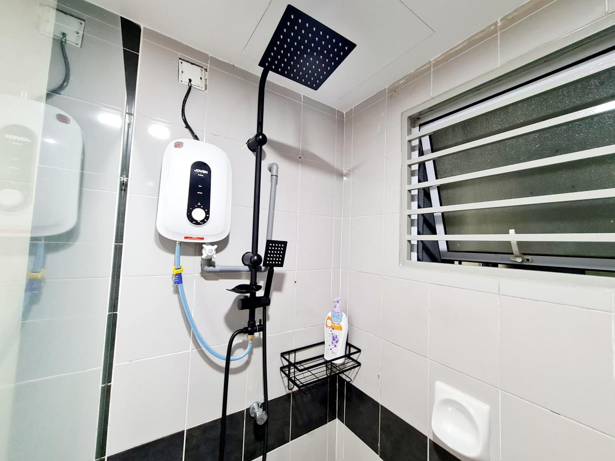 Apartment 3 Bedroom Koi Kinrara Suite, Ioi Puchong, Bukit Jalil Pavilion, Bukit Jalil Stadium, Sunway Pyramid, Sunway Lagoon Ml