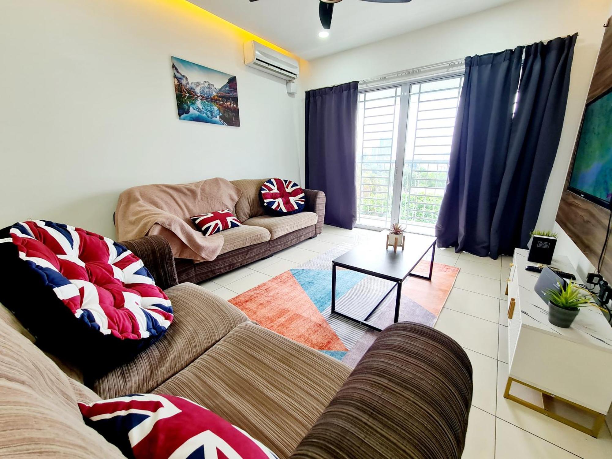 Apartment 3 Bedroom Koi Kinrara Suite, Ioi Puchong, Bukit Jalil Pavilion, Bukit Jalil Stadium, Sunway Pyramid, Sunway Lagoon Ml Puchong