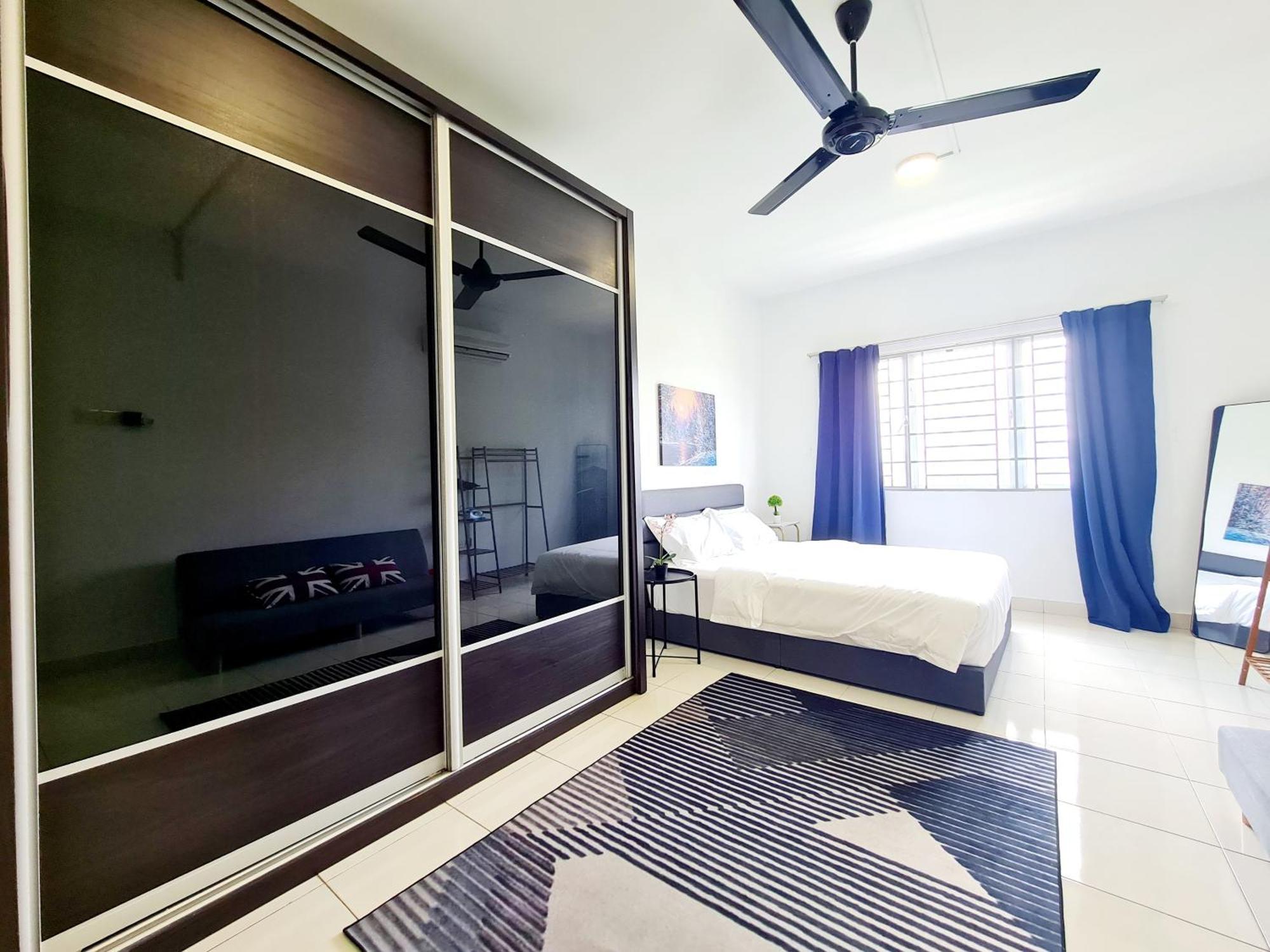 3 Bedroom Koi Kinrara Suite, Ioi Puchong, Bukit Jalil Pavilion, Bukit Jalil Stadium, Sunway Pyramid, Sunway Lagoon Ml *