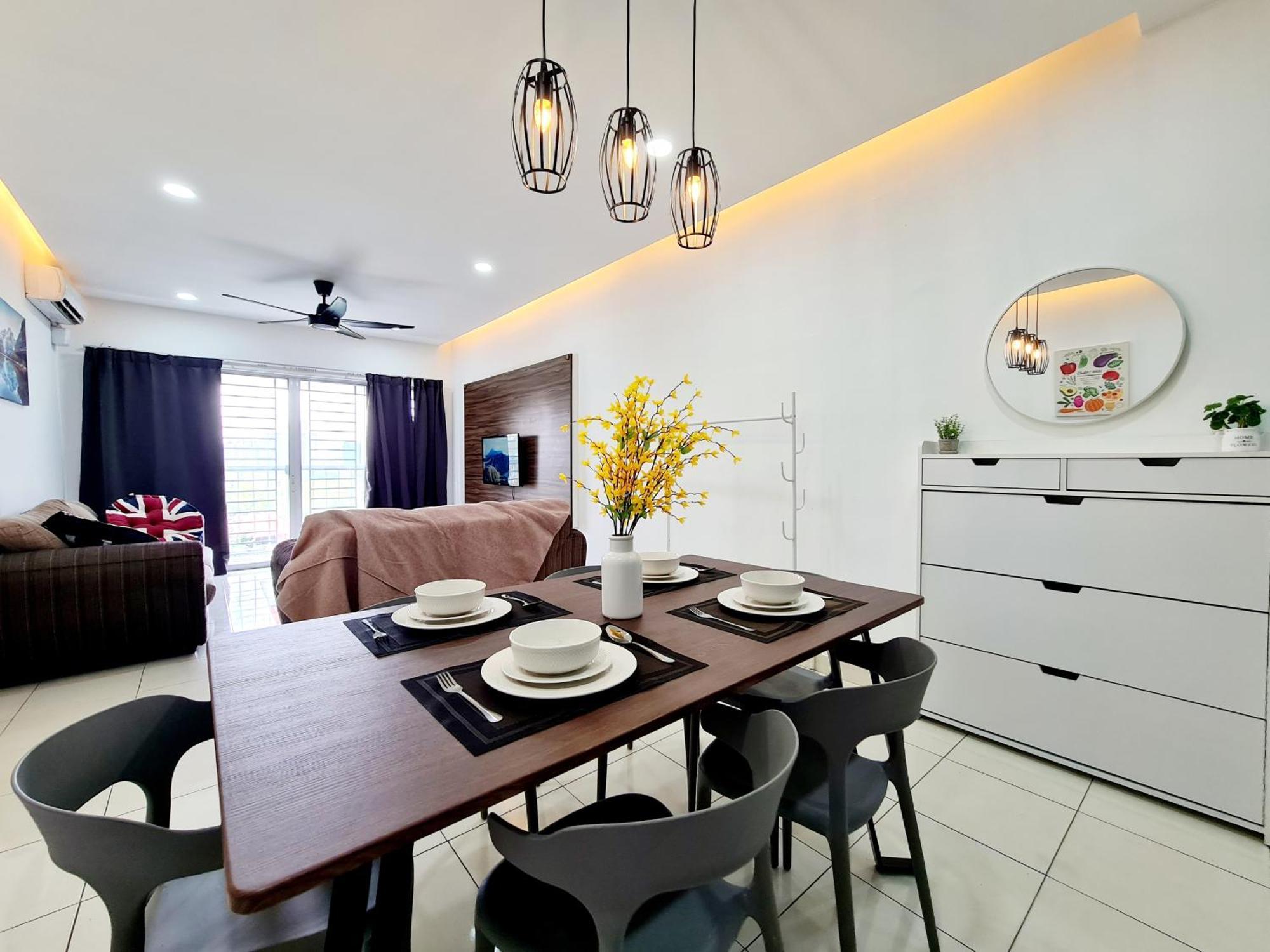3 Bedroom Koi Kinrara Suite, Ioi Puchong, Bukit Jalil Pavilion, Bukit Jalil Stadium, Sunway Pyramid, Sunway Lagoon Ml Puchong