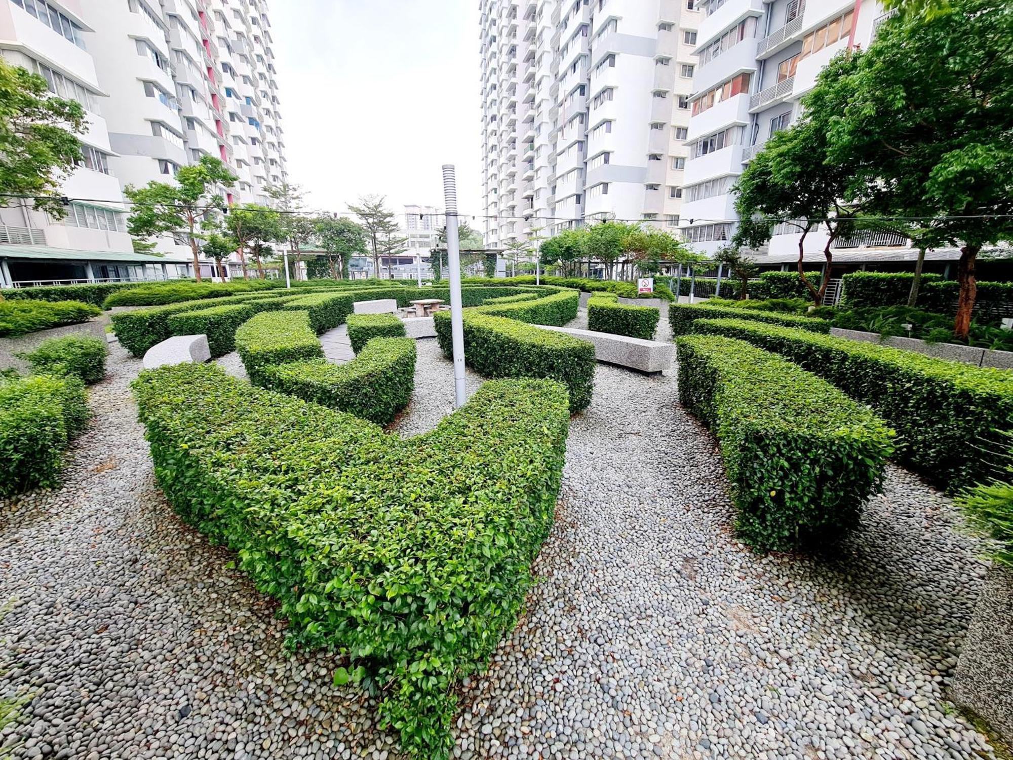 3 Bedroom Koi Kinrara Suite, Ioi Puchong, Bukit Jalil Pavilion, Bukit Jalil Stadium, Sunway Pyramid, Sunway Lagoon Ml Puchong