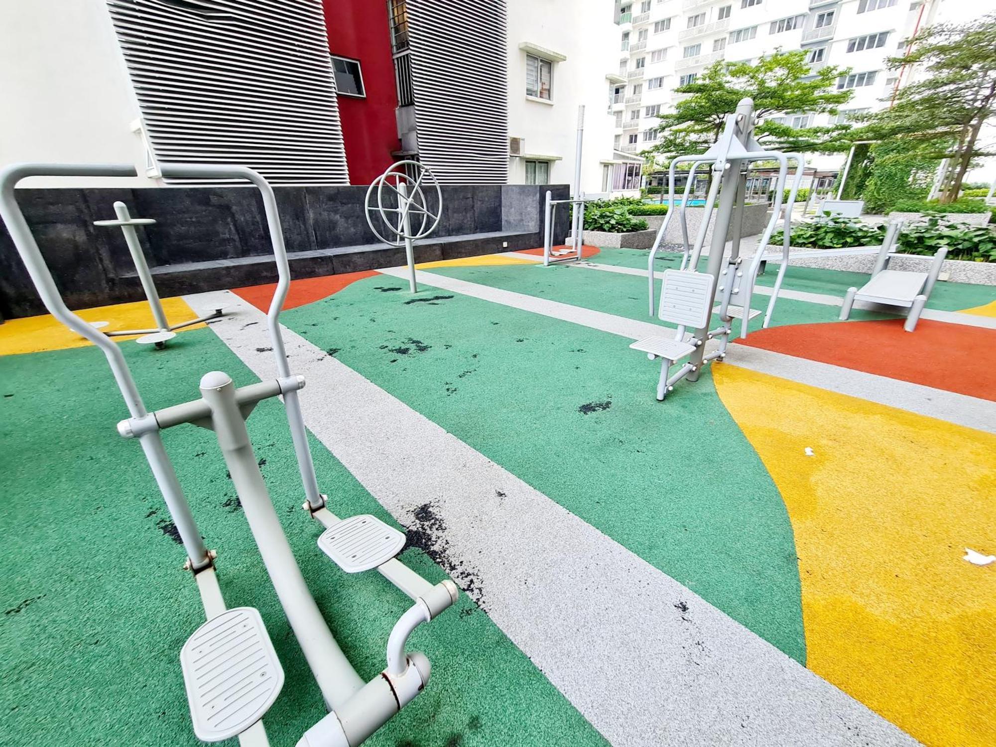 3 Bedroom Koi Kinrara Suite, Ioi Puchong, Bukit Jalil Pavilion, Bukit Jalil Stadium, Sunway Pyramid, Sunway Lagoon Ml Apartment